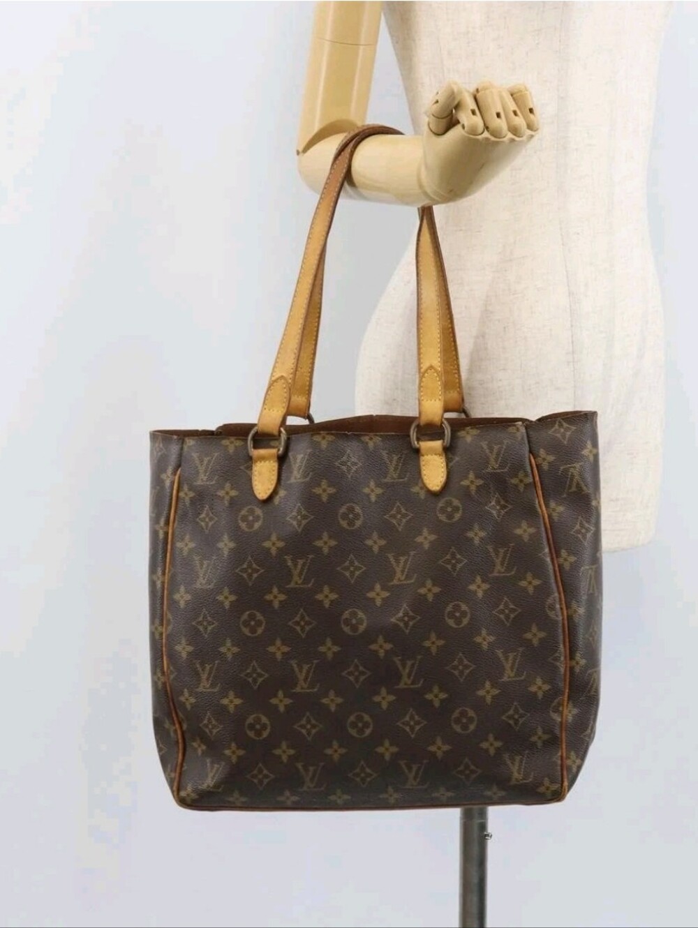 Louis Vuitton Monogram Tote Bag